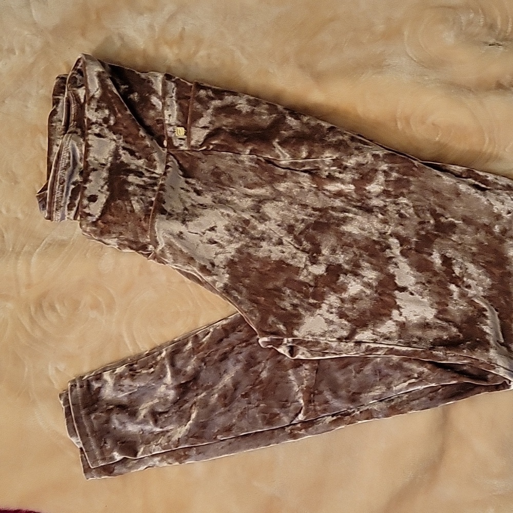 Fabletics champagne jeggings L